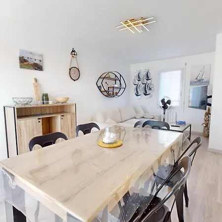 Apartment Le Hublot De La Place *